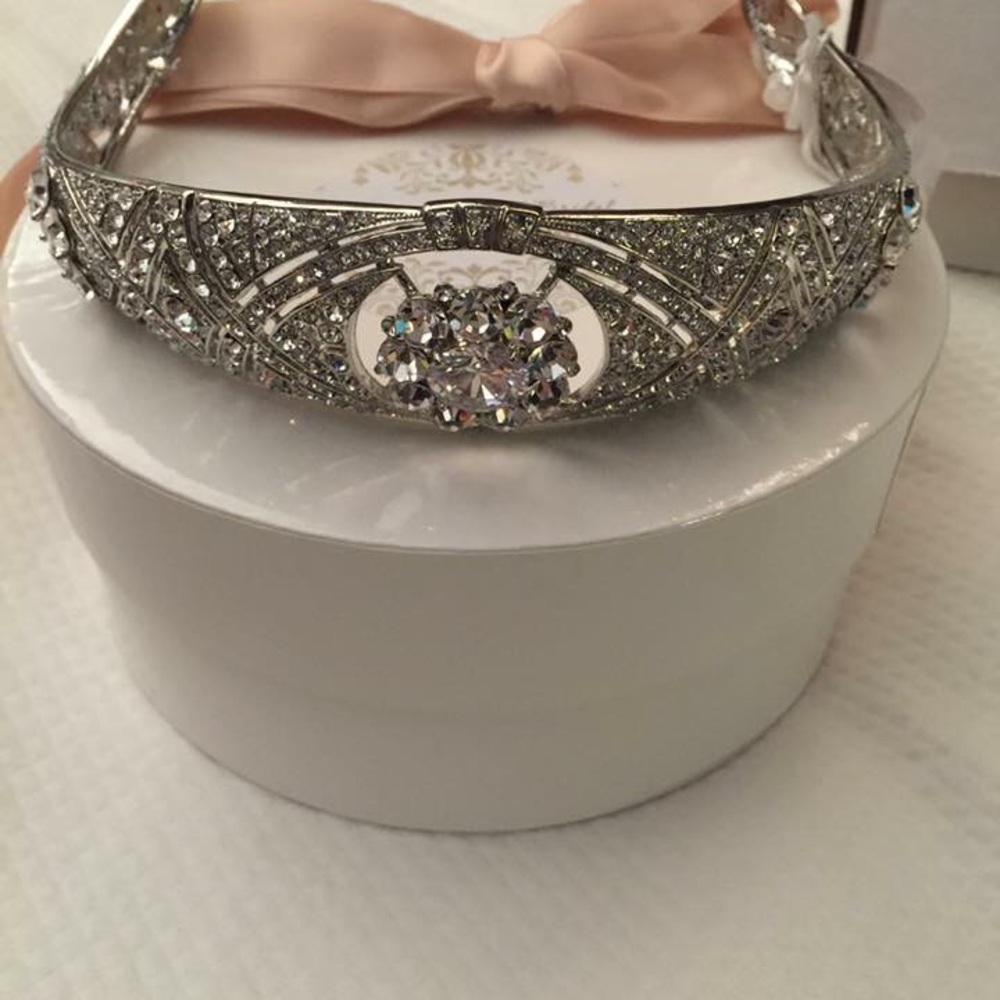 Tiara - Picture 3 of 6